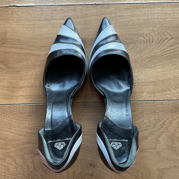 Fornarina Shoes - Italian Leather Black Gray Low Heels 8 38 Pointed Toe Block Heel Elegant
